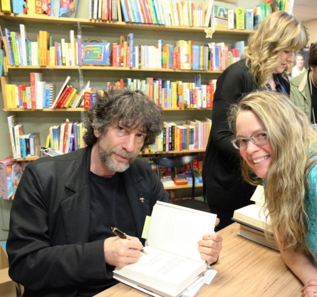 Yup, that's Neil Gaiman and me.